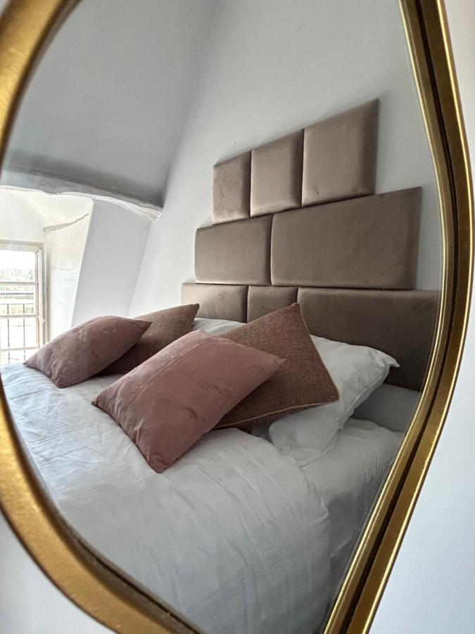 Demeure Du Vallon - Chambres D'Hotes De Charme Azerat Екстериор снимка