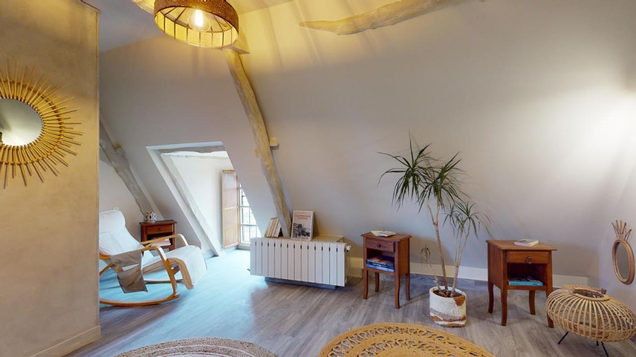 Demeure Du Vallon - Chambres D'Hotes De Charme Azerat Екстериор снимка