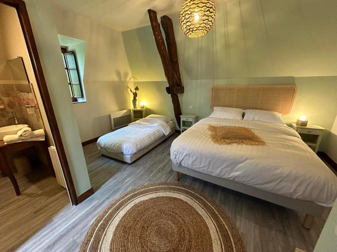 Demeure Du Vallon - Chambres D'Hotes De Charme Azerat Екстериор снимка