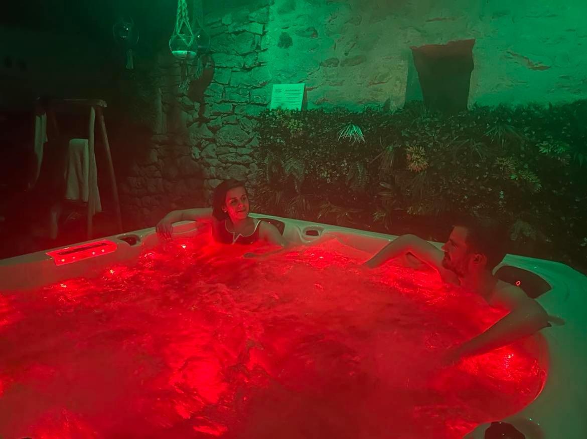 Demeure Du Vallon - Chambres D'Hotes De Charme Azerat Екстериор снимка