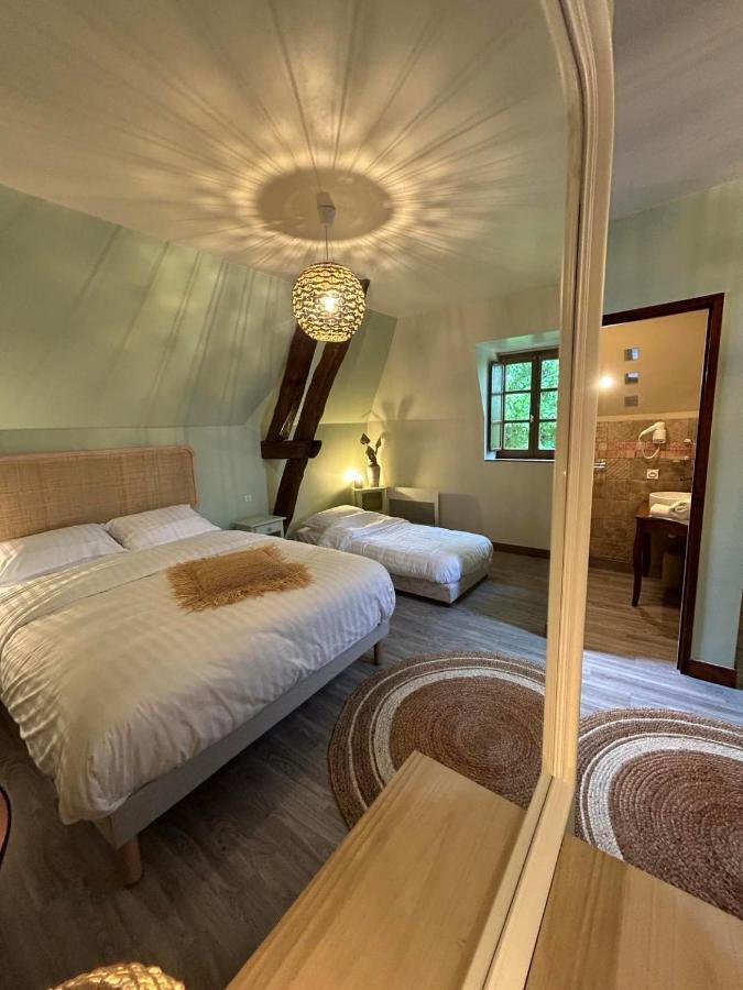 Demeure Du Vallon - Chambres D'Hotes De Charme Azerat Екстериор снимка