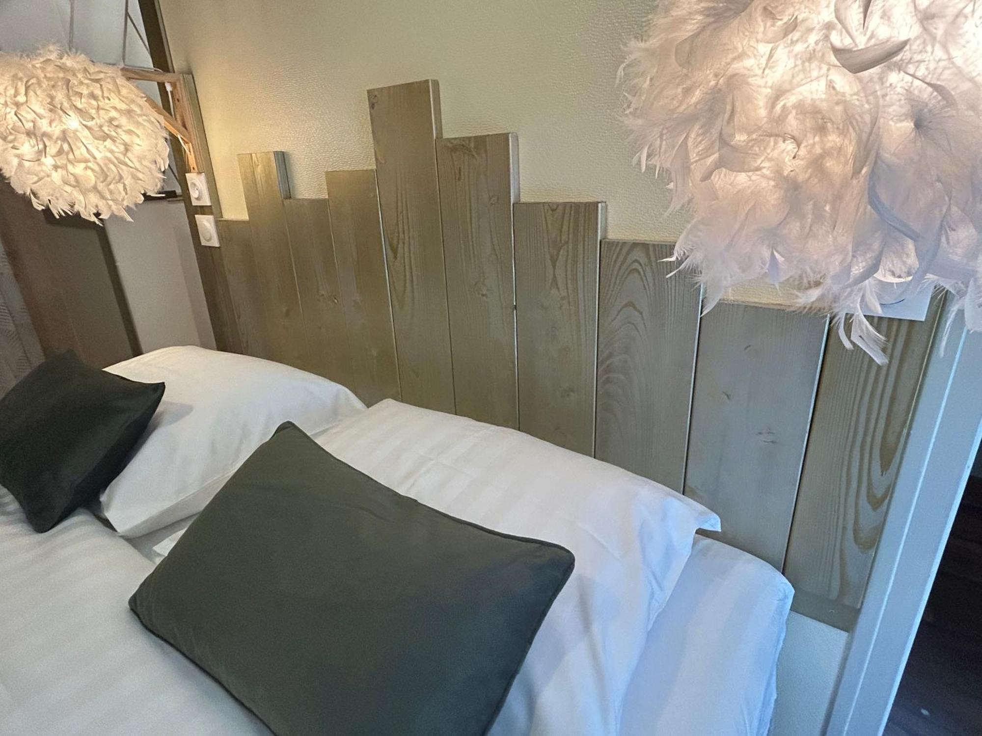 Demeure Du Vallon - Chambres D'Hotes De Charme Azerat Екстериор снимка